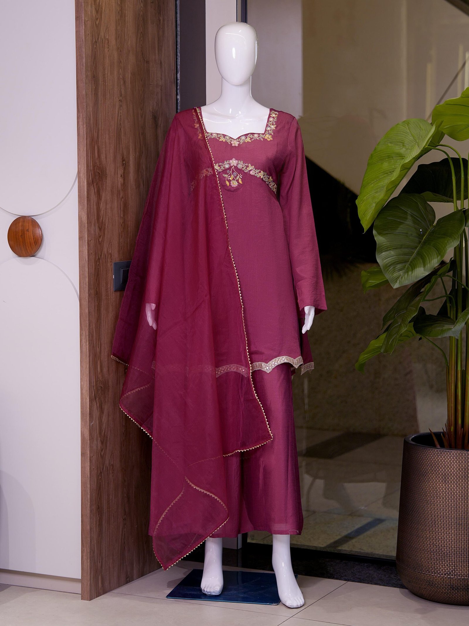 DESIGNER INDO-WESTERN FESTIVAL SPECIAL COLLECTION - Image 4