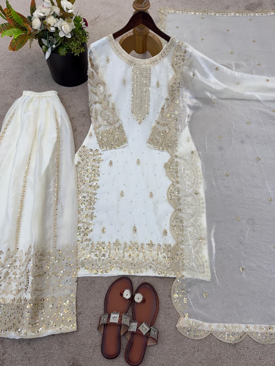 Category: Women’s Ethnic Wear - Image 5