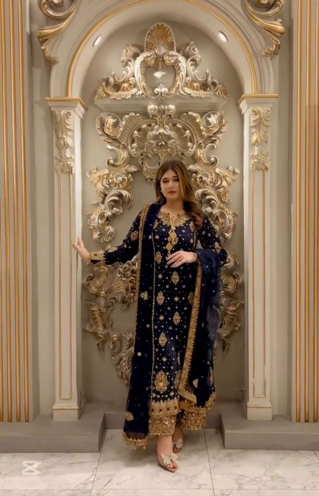 PRESENTING 3 PIECE STYLISH KURTI DUPATTA WITH BEAUTIFUL PLAZZO