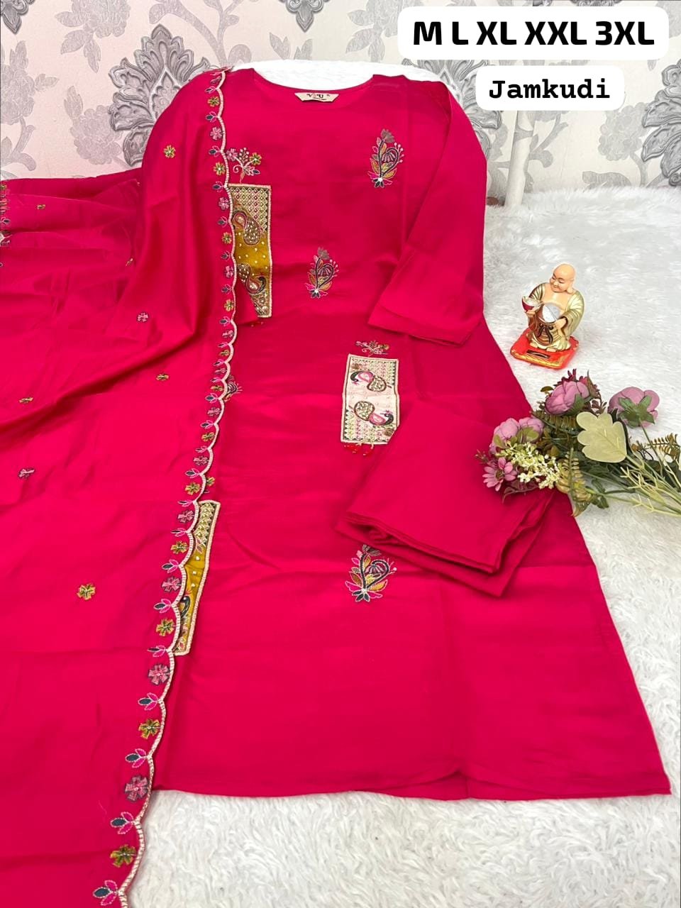 Crafted for those who love elegance combined with rich traditional detailing!