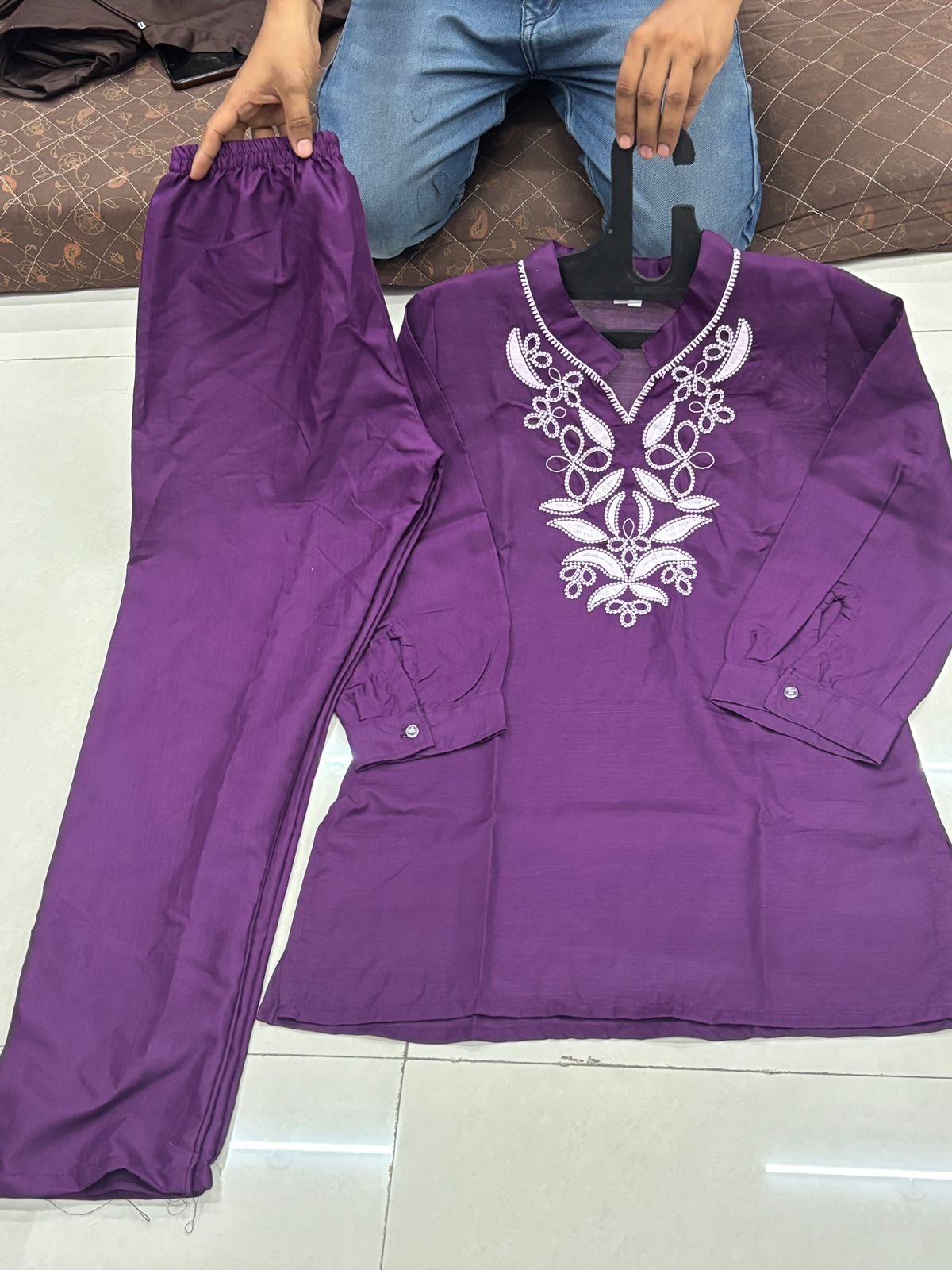 Top Tesla cottan with embrodery work - Image 4