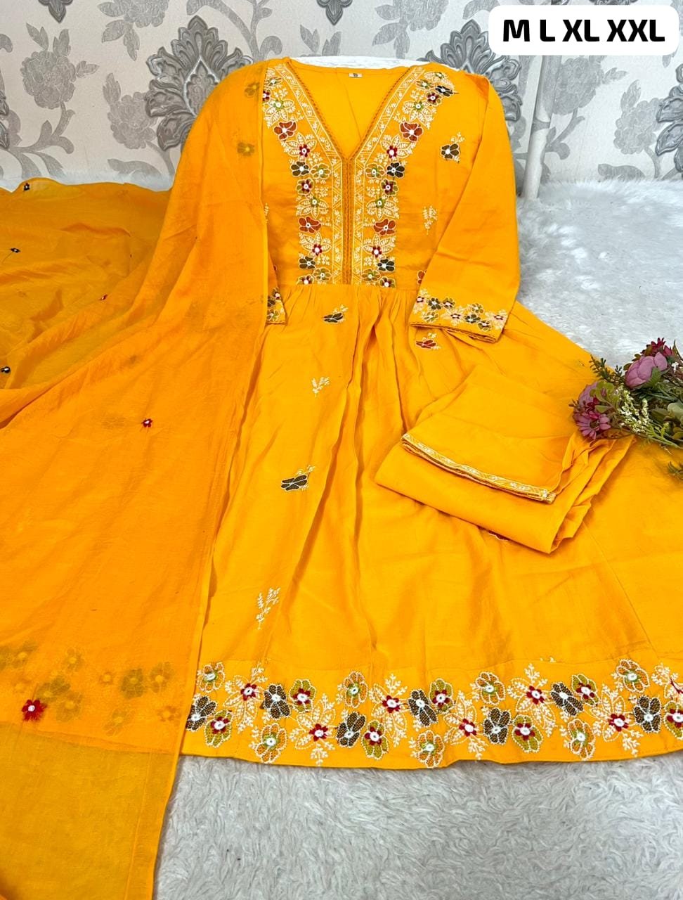 Beautiful cotton embroidery work on allover kurti and pant with mal mal dupatta with embroidery work - Image 4