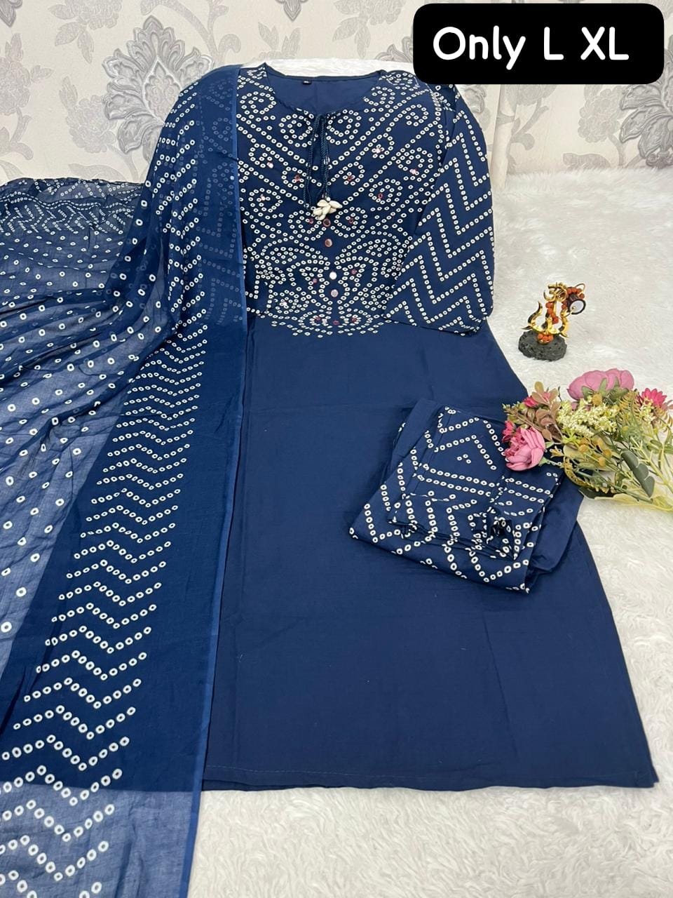 Looking to update your ethnic wardrobe? Check out this stunning Bandhani Suit Set - Image 5