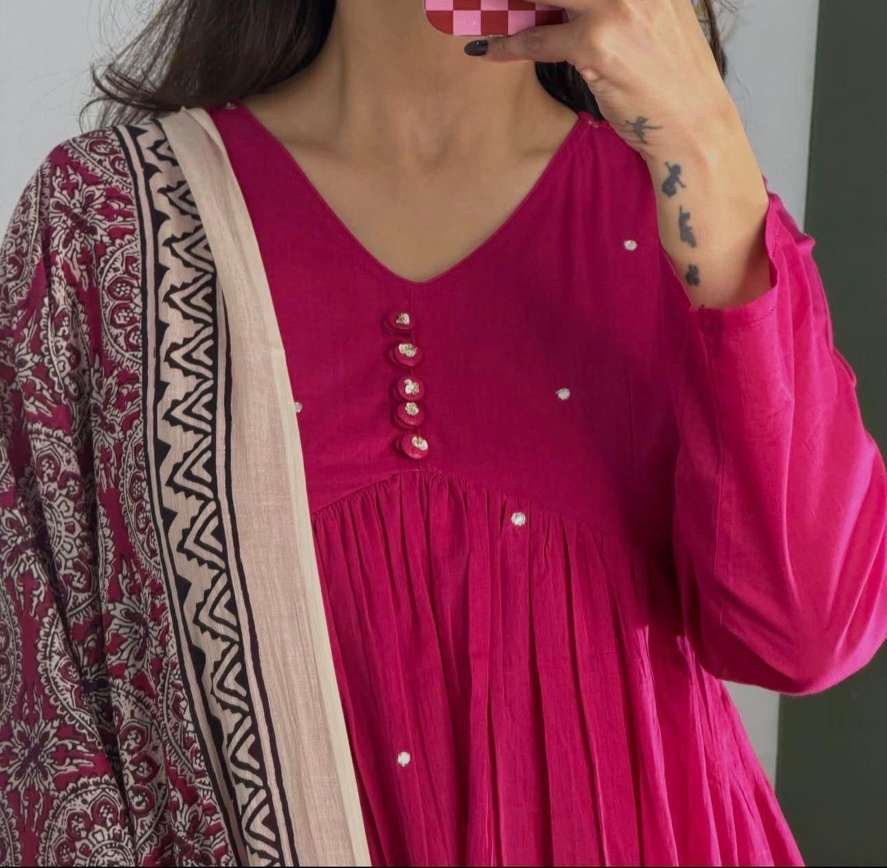 Beautiful Aline kurta set with beautiful Jaipur printed mal mal dupatta with matching PanT - Image 2