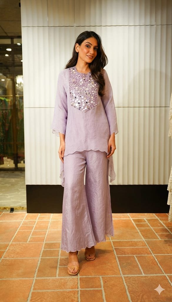 Don't wear what fashion designers tell you to wear. Wear what they wear