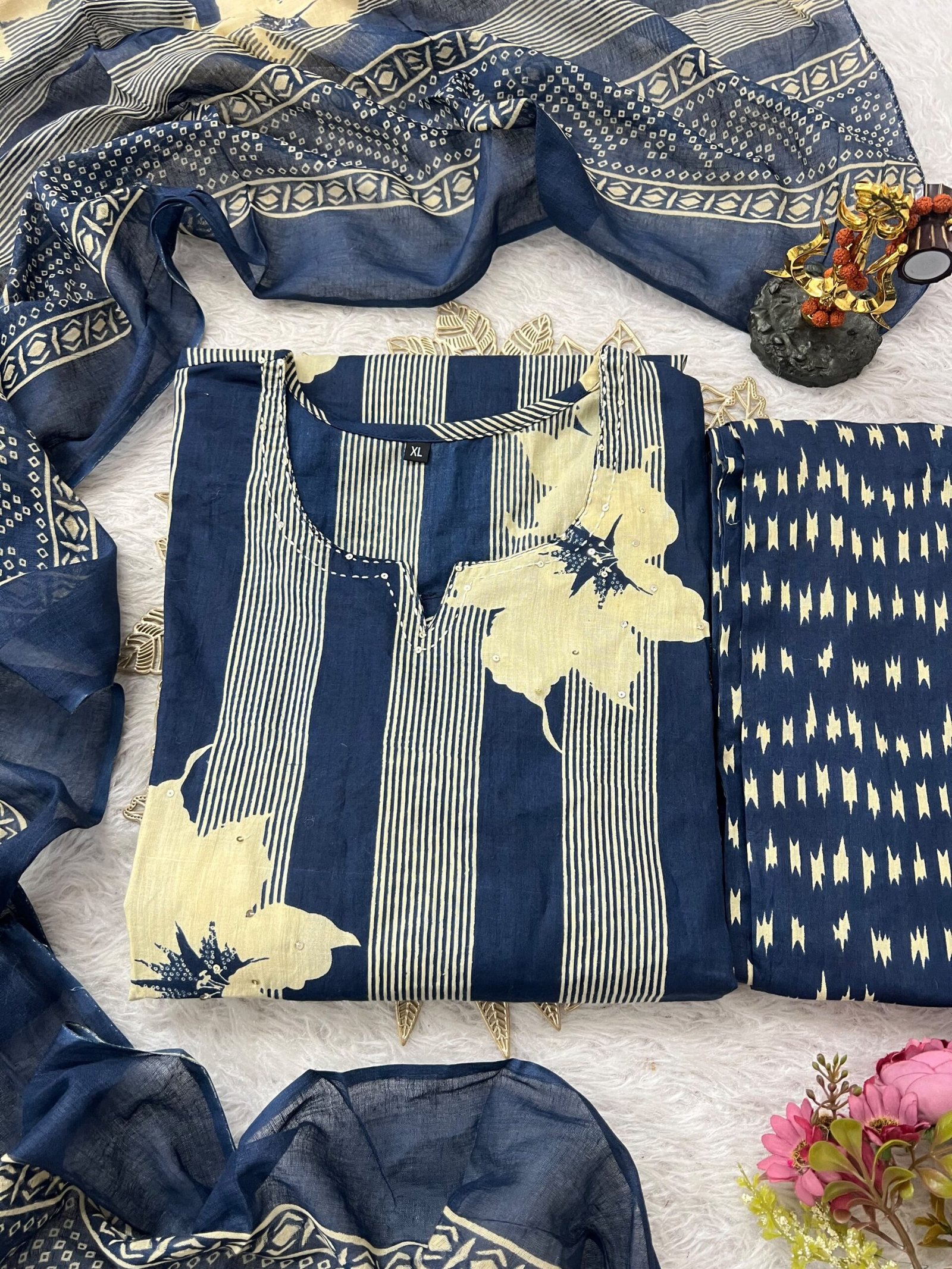 New straight kurta 3 pcs set with new style in machin print_ - Image 2