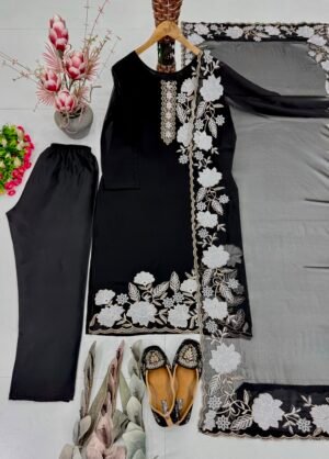 Alternative view of NEW DESIGNER HEAVY EMBROIDERY THREAD WORK 3 PIS SUIT SET