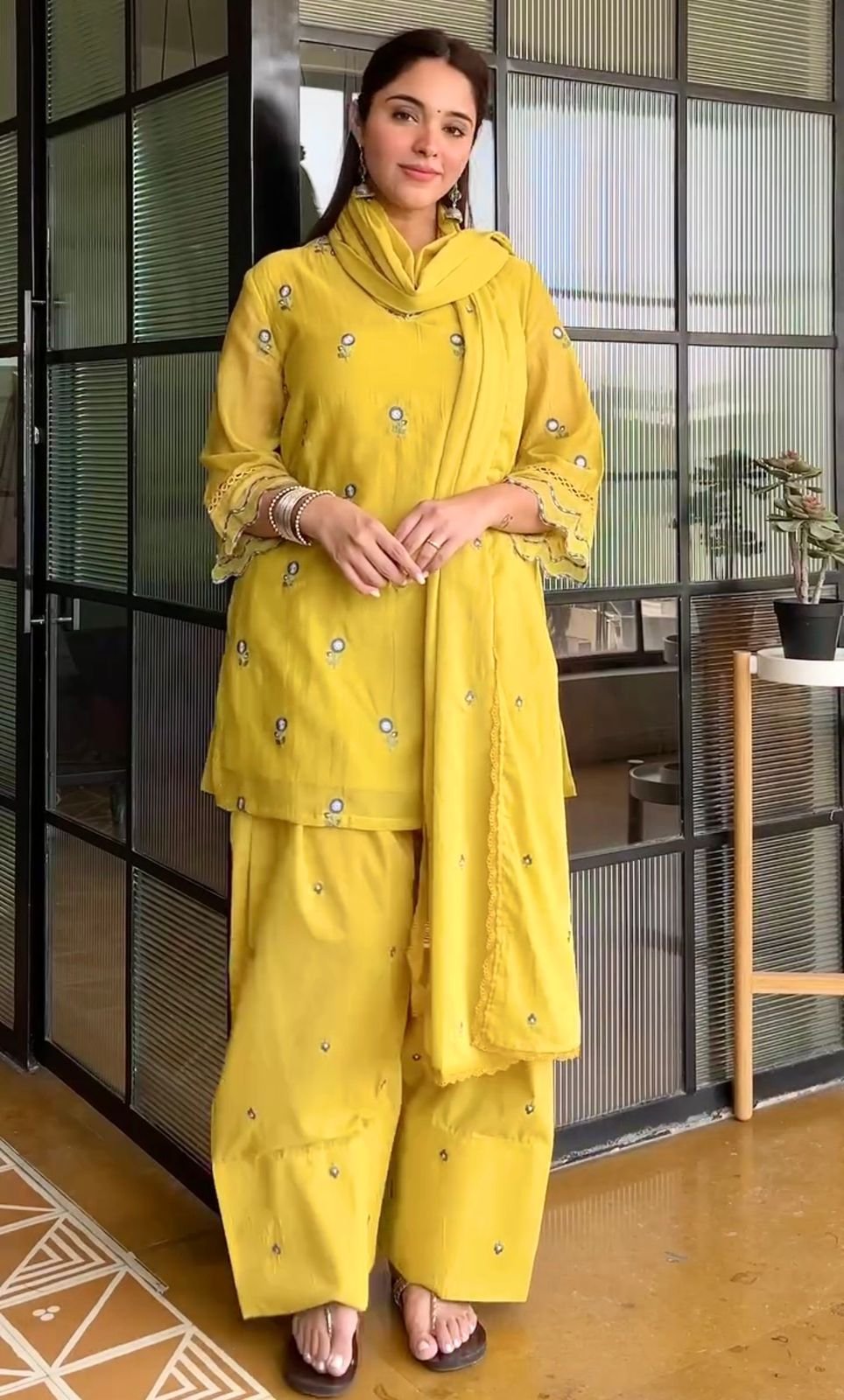 Đěsigner Party Wear Look Mul Chandheri & Farshi Palazzo With Dupatta set