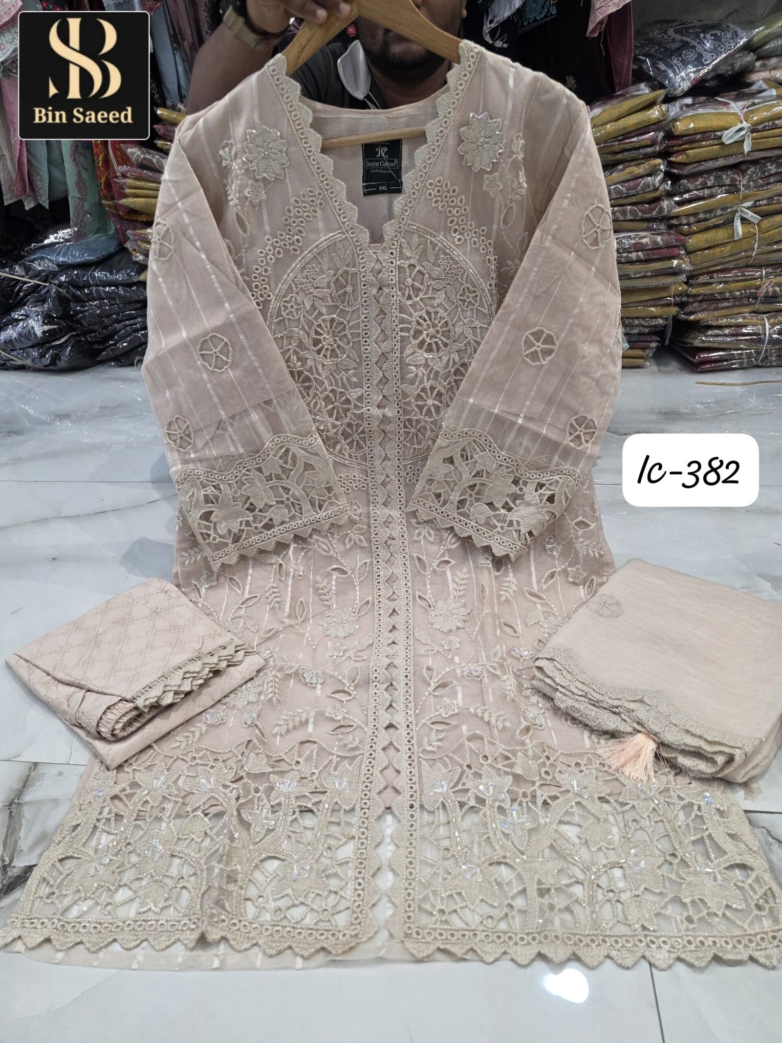 BIN SAEED PRESEND NEW SERIES OF READYMADE ORIGINAL SUITS - Image 4