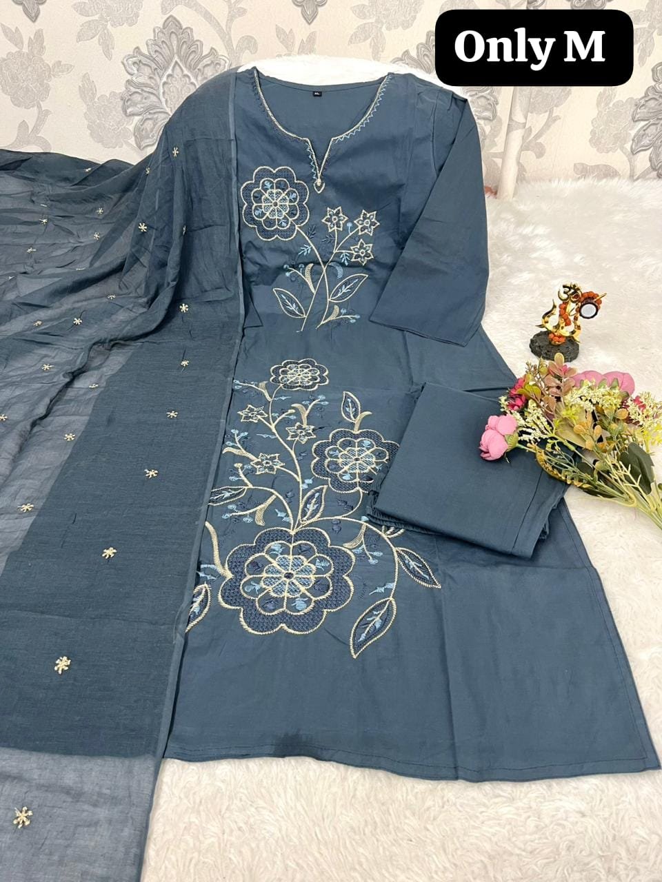 BEAUTIFUL KURTI WITH PANT & DUPATTA SET - Image 2
