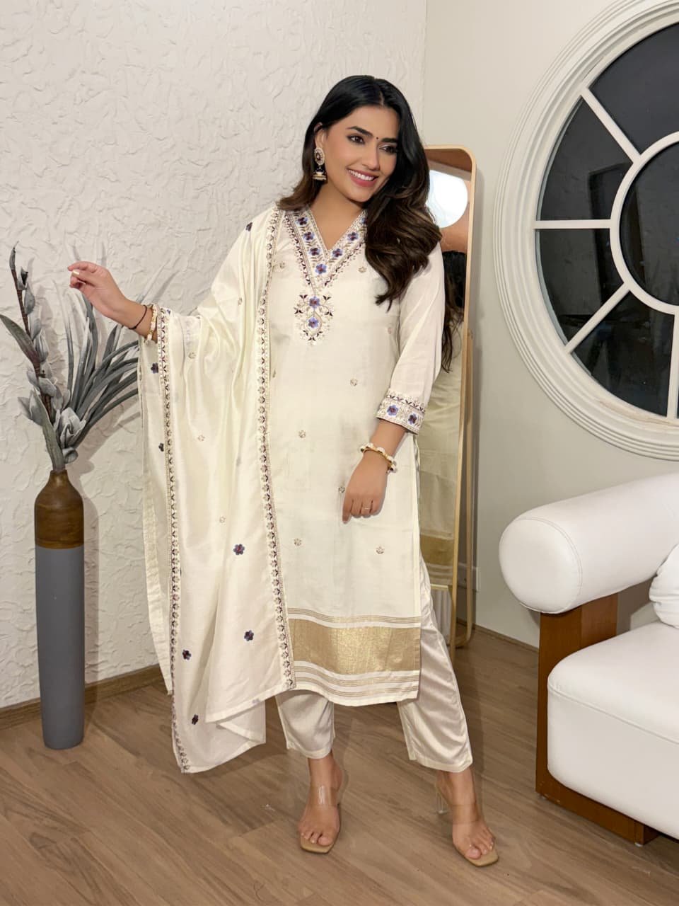 WOMEN PURE LAGDI CHANDERI EMBROIDERED KURTA SET