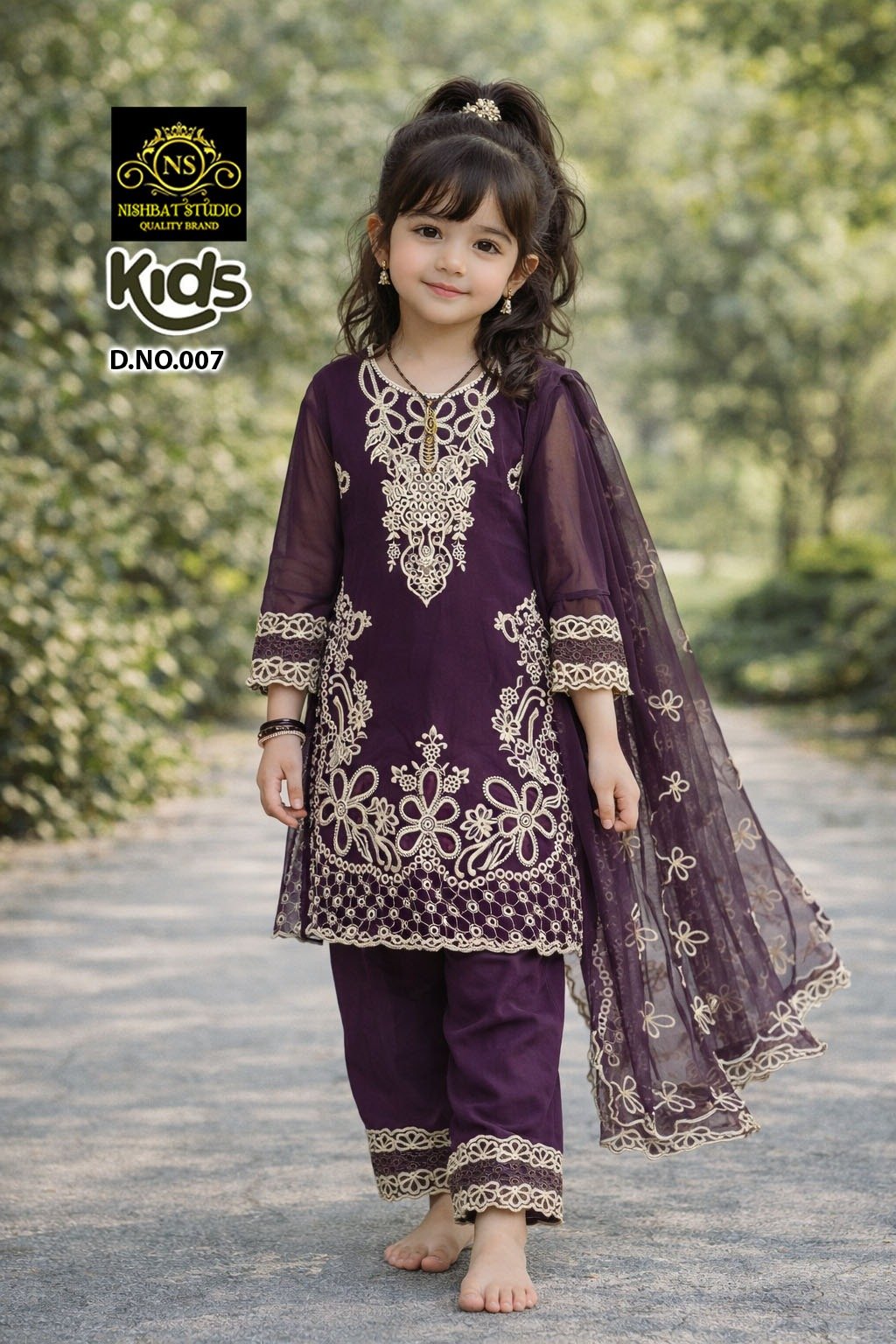 Designer neck cutwork kurti & Embroidery Sleeve , Gorgeous Looking With Attractive designer cutwork Pant With chanderi embroidery cut work Duptta
