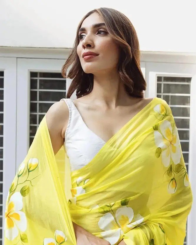 NEW LAUNCHING SAREE SET - Image 2