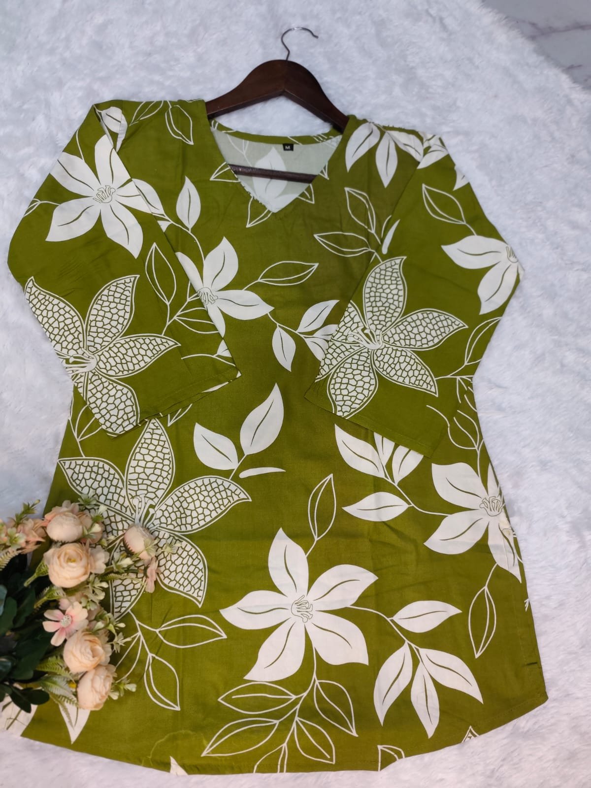 Featuring Lilce New Party Wear Cotton Print Short Top Wachi is Beautiful Nack With Occasion it is Very easy Breezy And Comfortable - Image 2