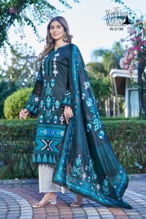Alternative view of Elegant Printed Suit Set in Soothing Blue Tones