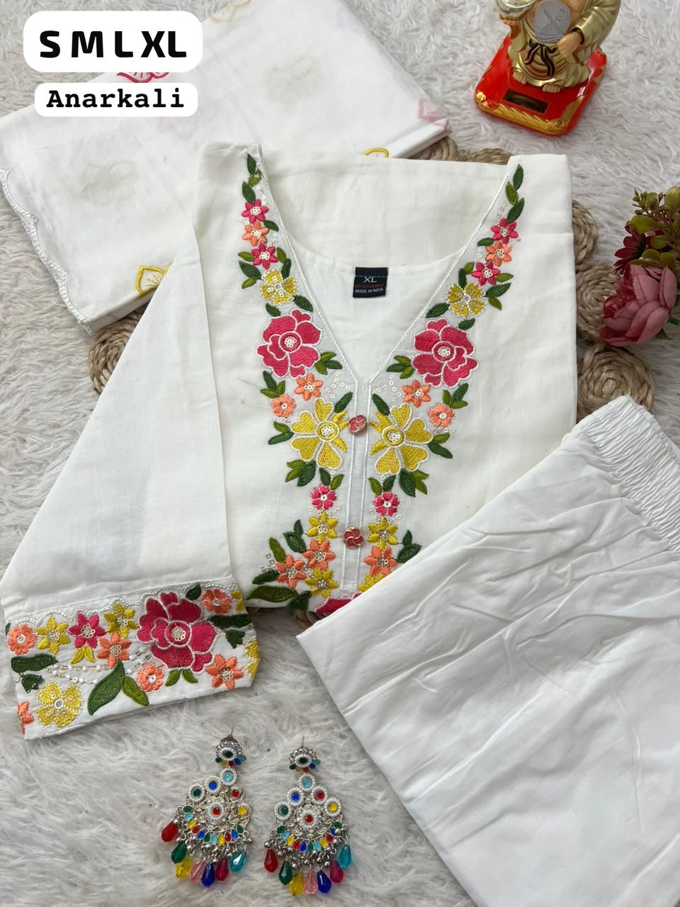 Upgrade your ethnic wardrobe with our breathtakingly beautiful and elegant Mayuri 3-Piece Salwar Suit Set. Perfect for casual outings, festive gatherings, or elegant office wear! - Image 4