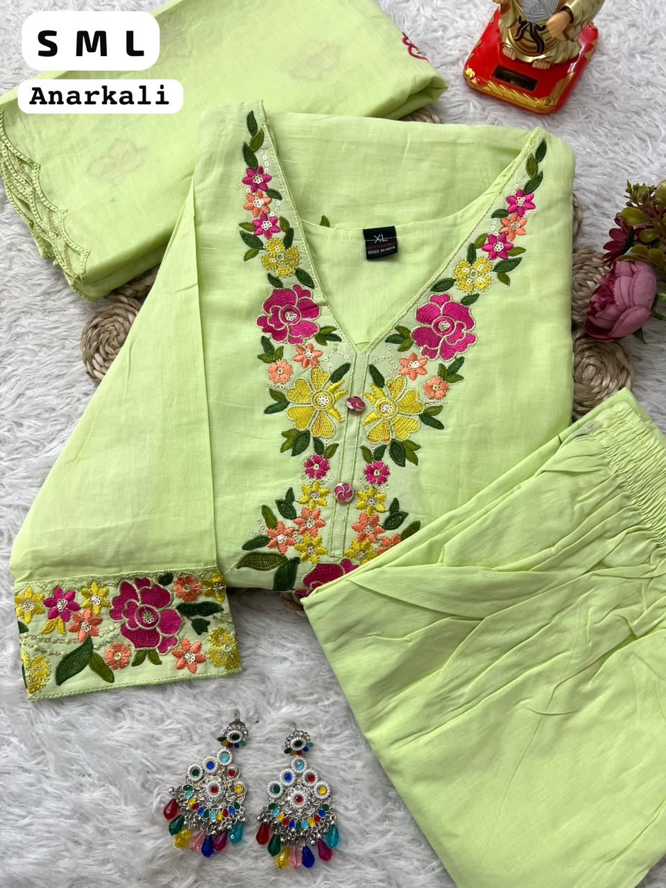 Upgrade your ethnic wardrobe with our breathtakingly beautiful and elegant Mayuri 3-Piece Salwar Suit Set. Perfect for casual outings, festive gatherings, or elegant office wear! - Image 6
