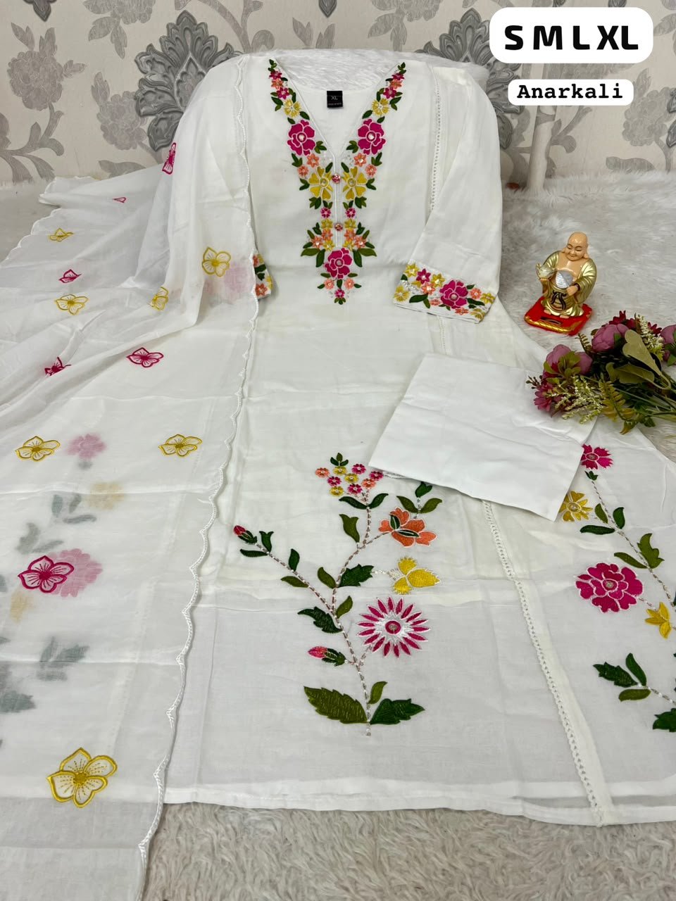 Upgrade your ethnic wardrobe with our breathtakingly beautiful and elegant Mayuri 3-Piece Salwar Suit Set. Perfect for casual outings, festive gatherings, or elegant office wear! - Image 3