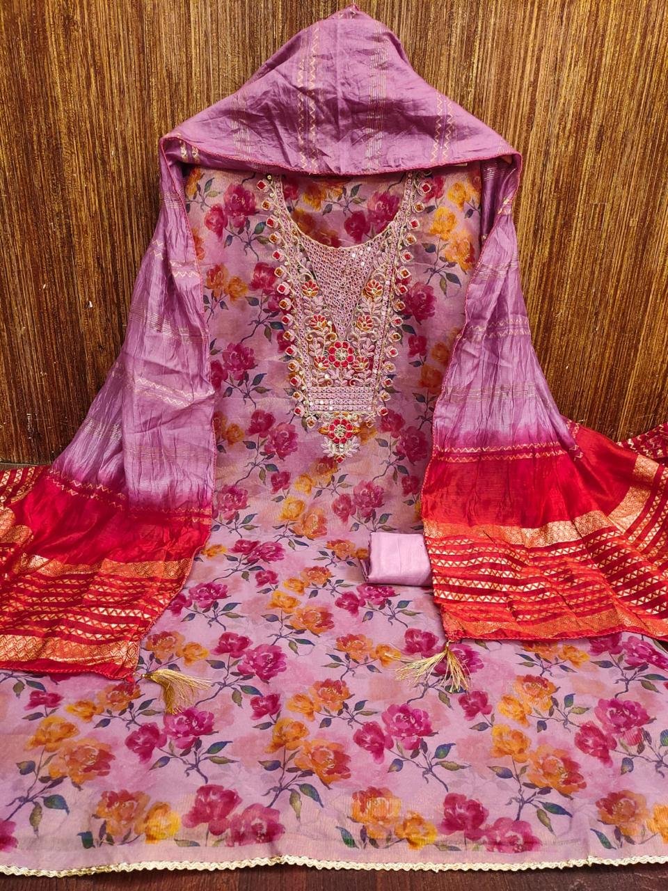 SEAMER DIGITAL PRINT WITH CODDING SECQUINCE WORK( - Image 6