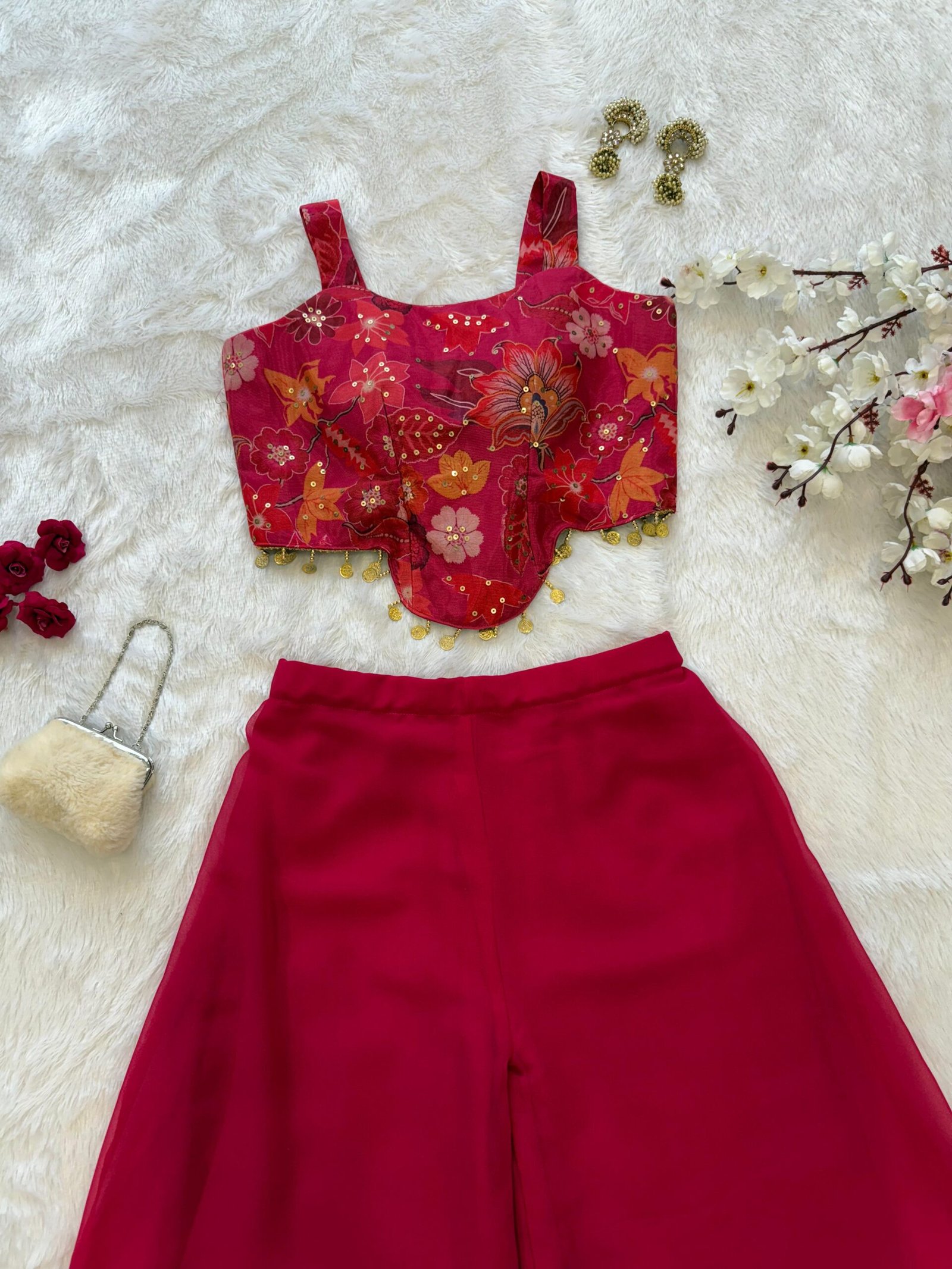 You gonna love elegance with Modern touch ,Here we Presenting Exclusive Designer outfit - Image 2