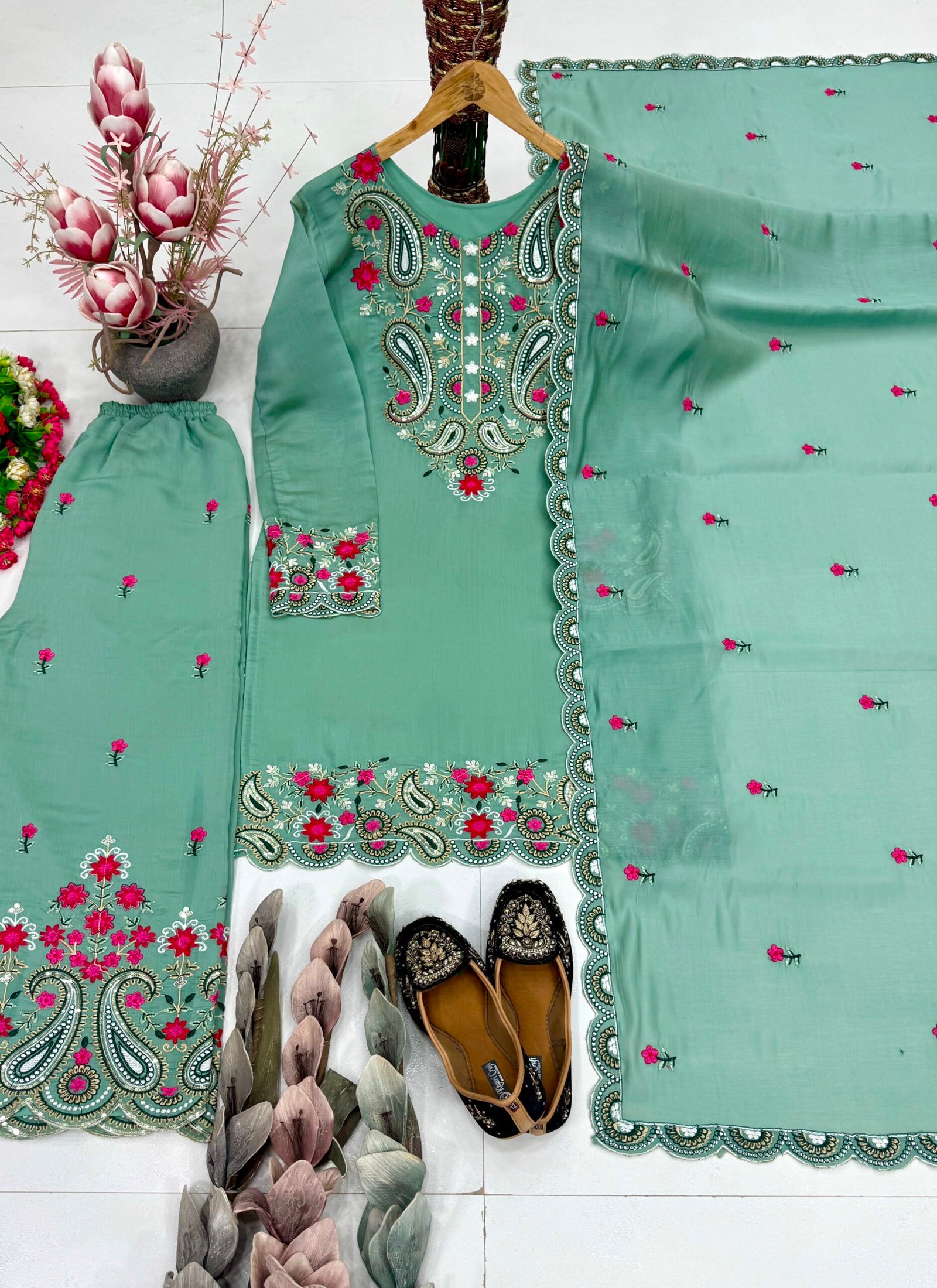 NEW DESIGNER WEAR HEAVY EMBROIDERY SEQUENCE WORK 3 PIS SUIT SET - Image 6