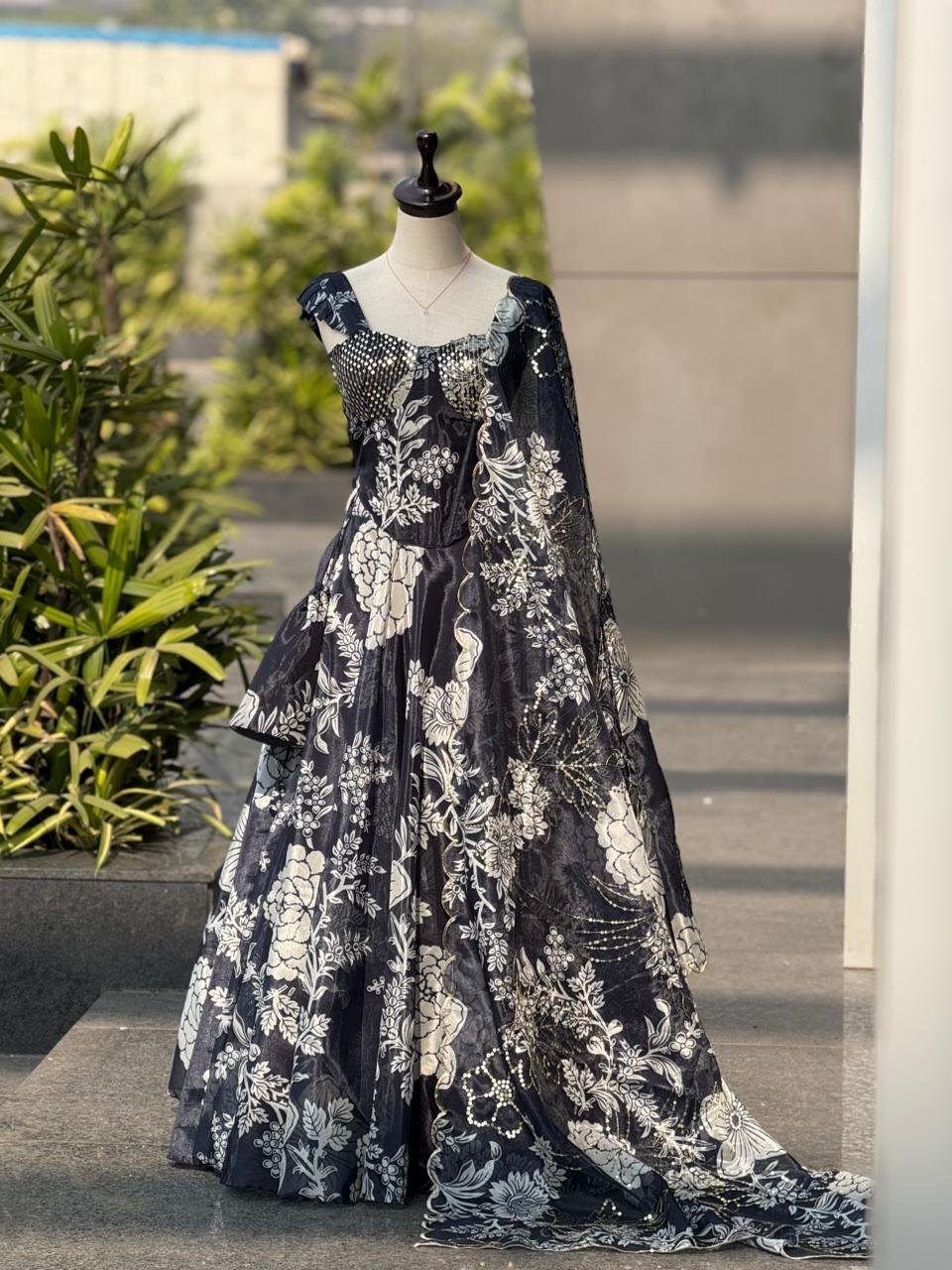 With Ri8 Fashion Every women would be FLAME - Image 2