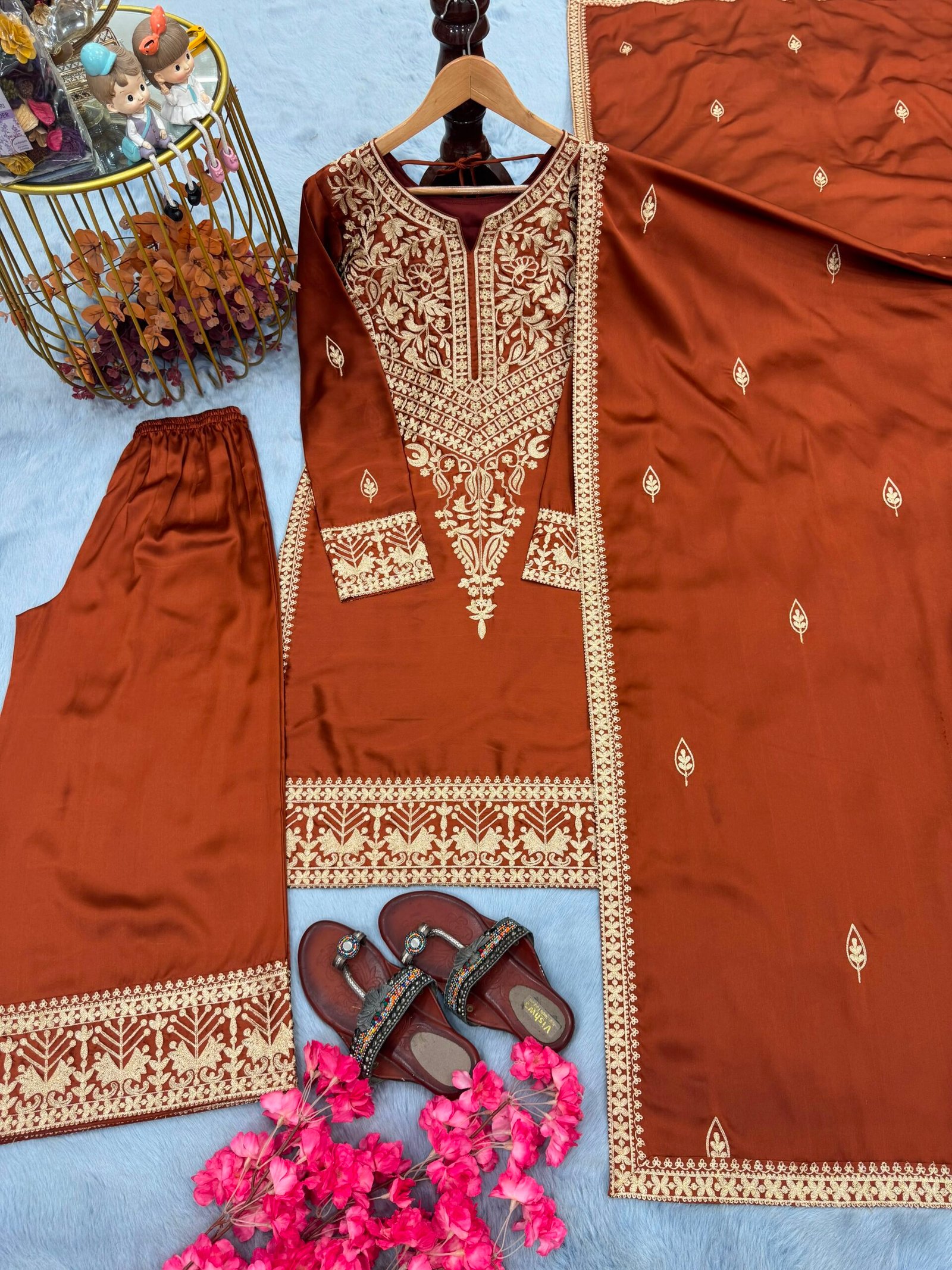 Đěsigner Party Wear Look Pur Chinon Silk Top & Palazzo With Dupatta set - Image 2