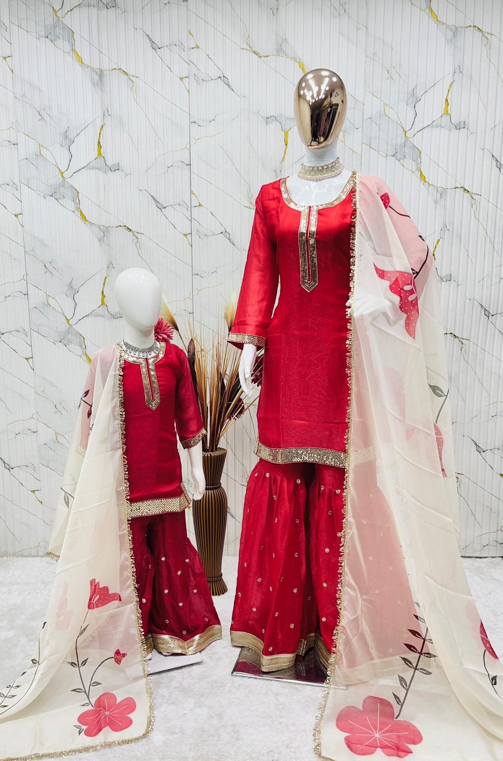 Trending New Đěsigner Mom-Daughter Combo GMY SILK Top Sharara & Dupatta Set - Image 2
