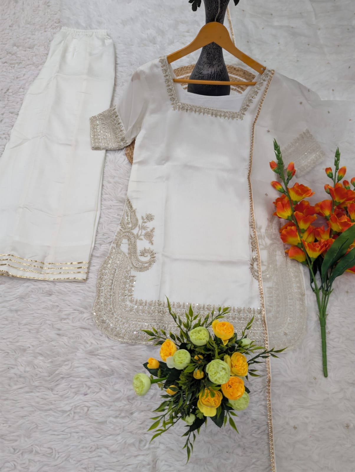 WOMEN'S PURE VISCOSE CHINON EMBROIDERED WORK PATIALA KURTA SETS - Image 2