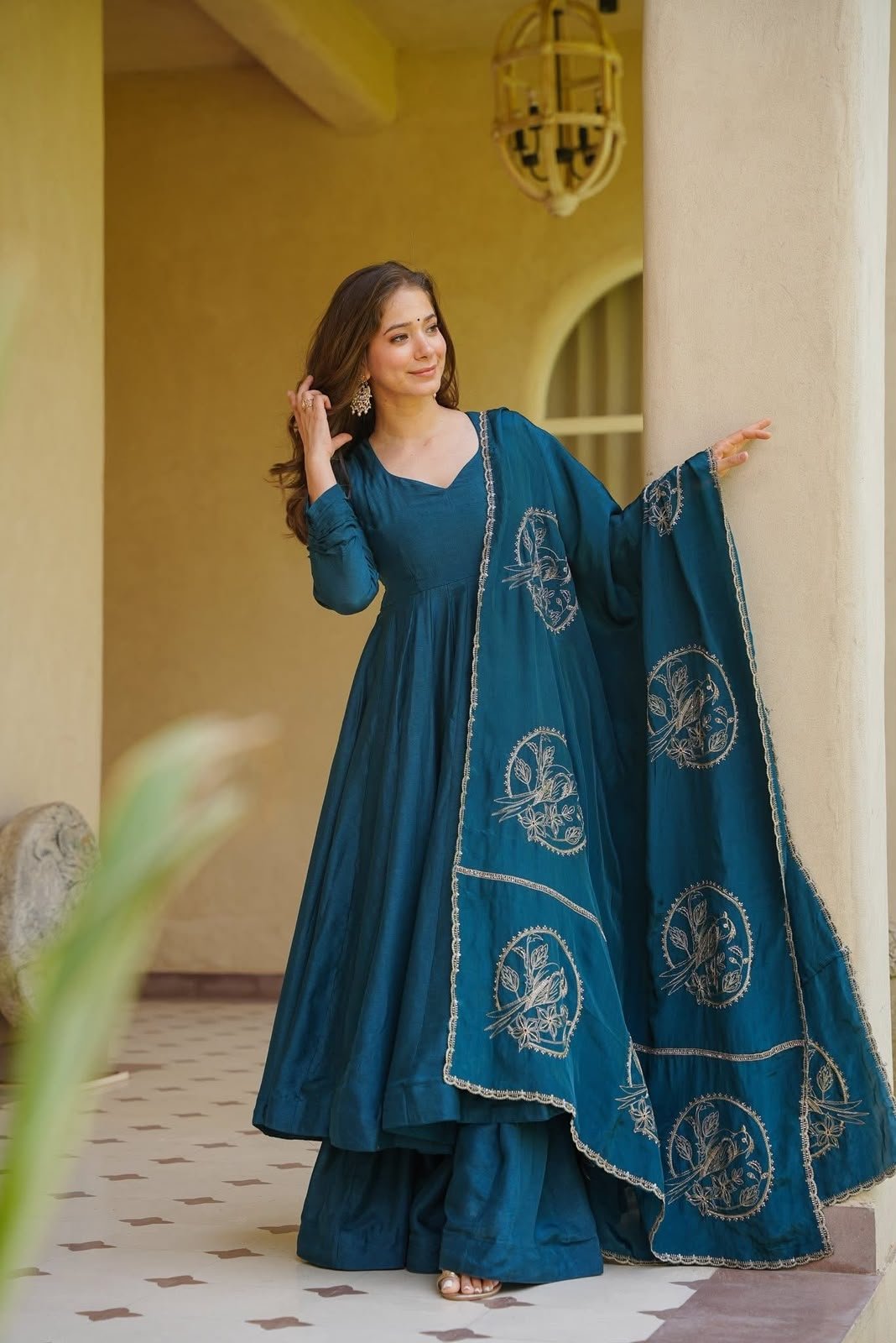 Presenting New Đěsigner Anarkali Suit In New Fancy Style
