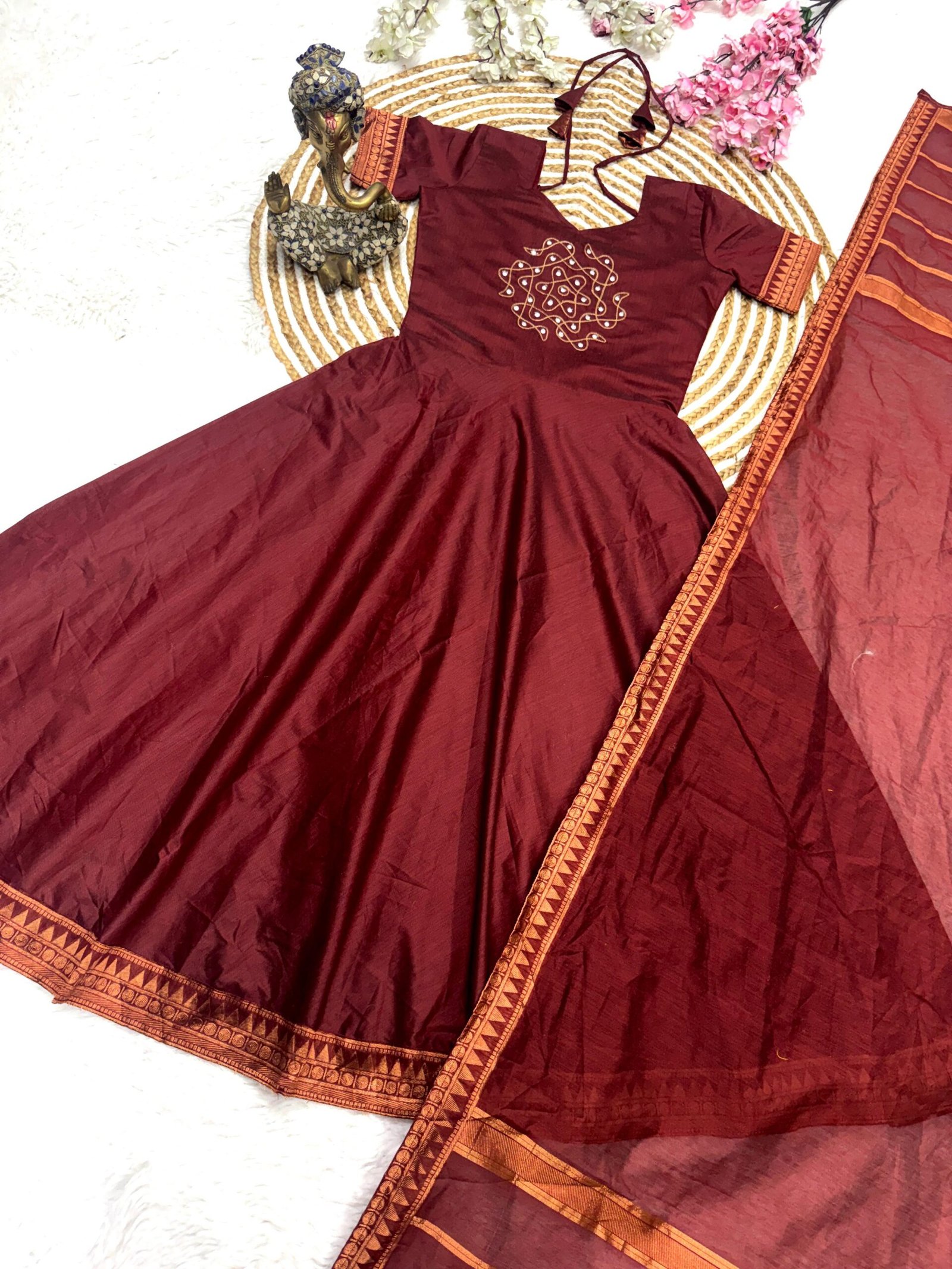 ntroducing New Super Trendy Traditional Outfit - Image 2
