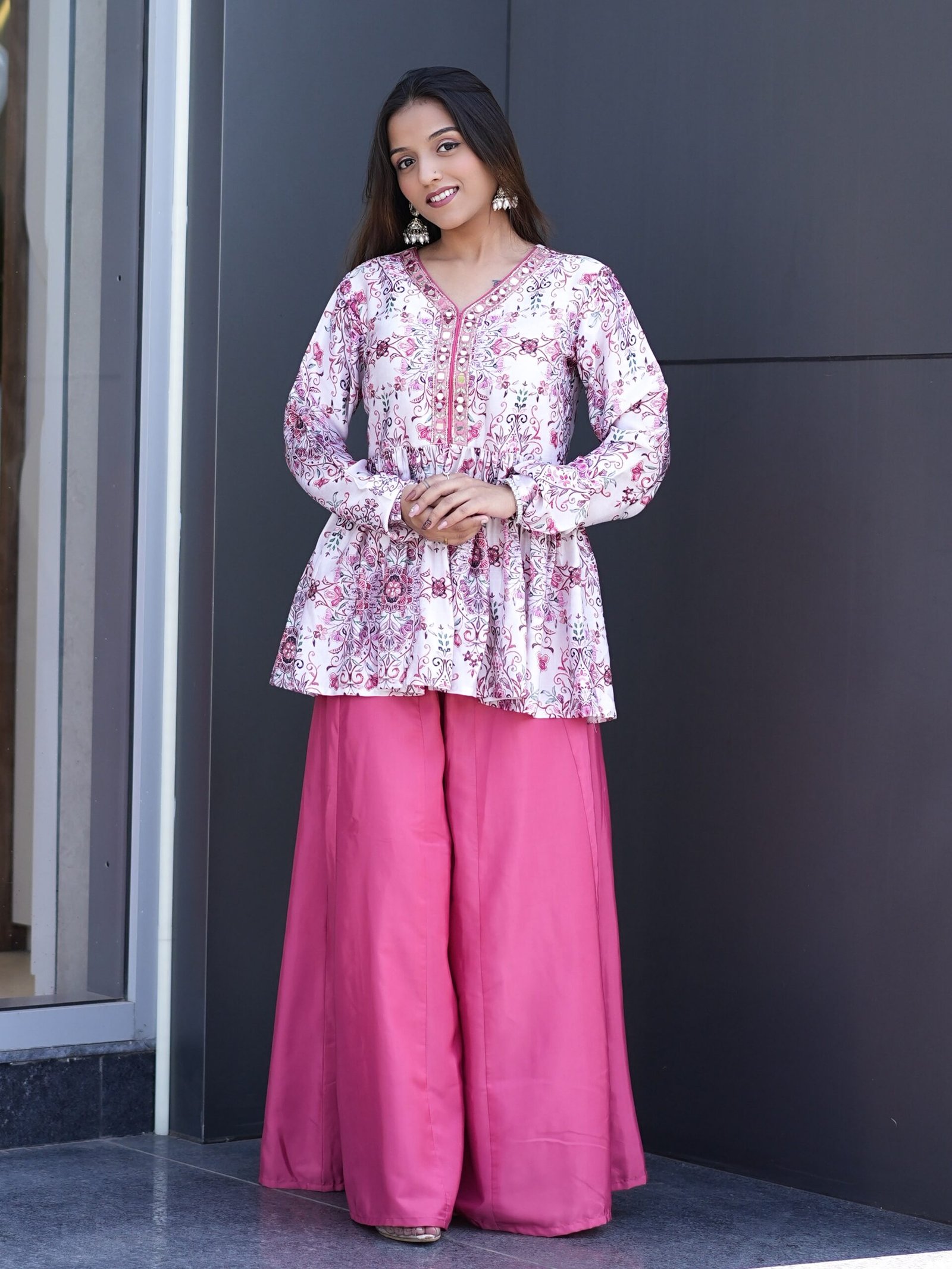 For all the stylish ladies out there, who want something simple, sophisticated and traditional