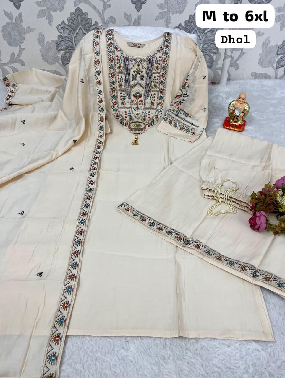 THE ELEGANCE COLLECTION MAJESTIC IVORY - Image 3