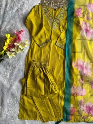 Alternative view of New Designers Kurti Pent Dupatta Set