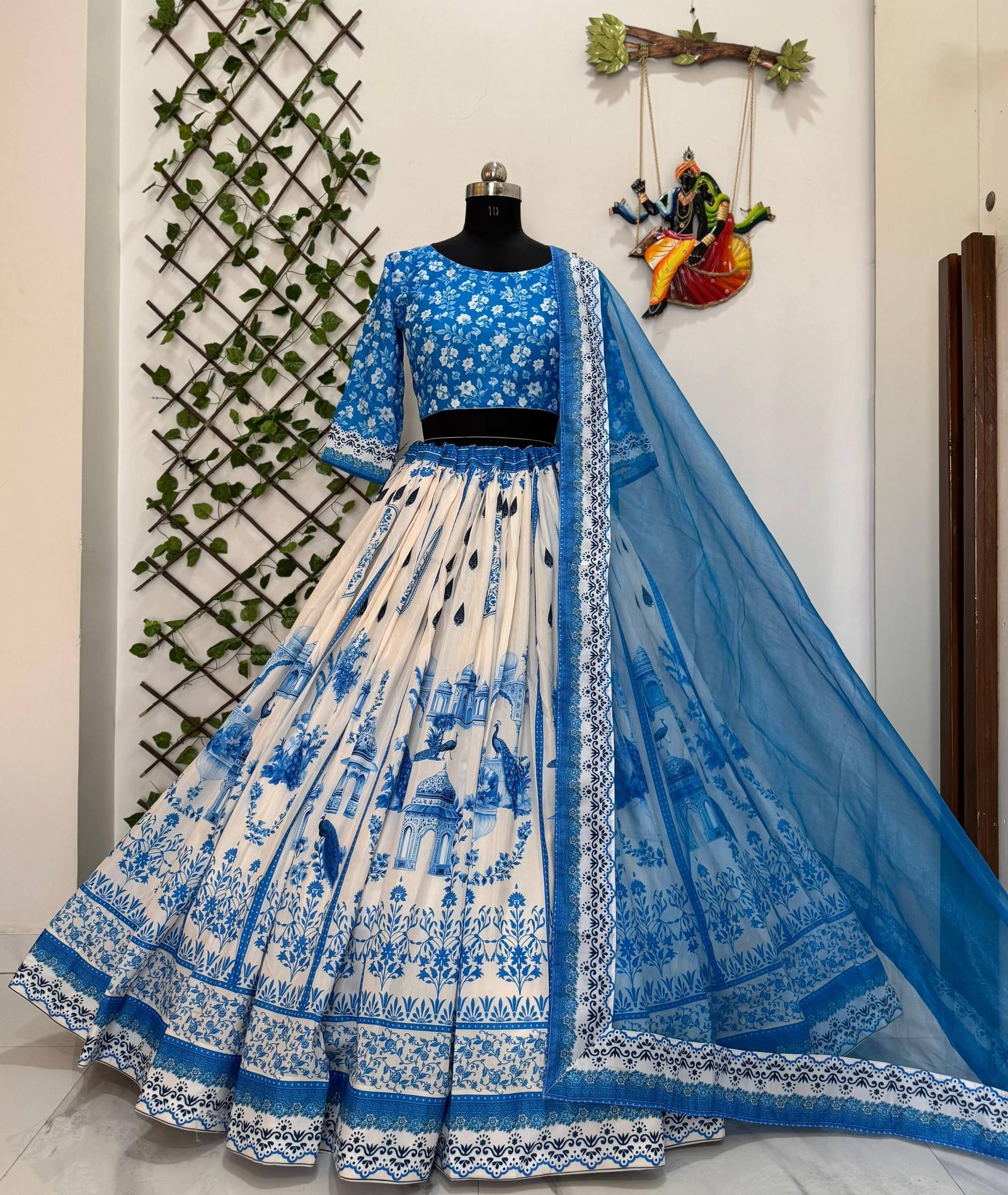 PRESENTING NEW TRENDING PARTYWEAR LEHENGA CHOLI - Image 2