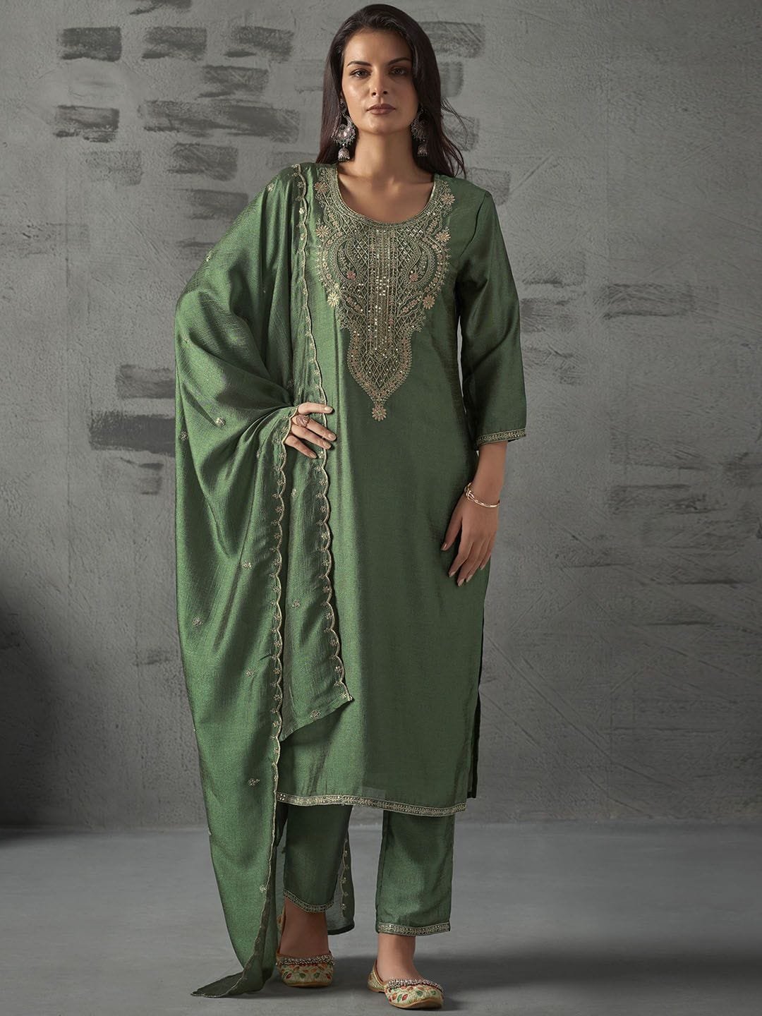 WOMEN PURE VICHITRA SILK WITH EMBROIDERED KURTA SET - Image 3