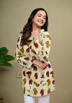 Alternative view of Product Title: Fuchsia Floral Lace-Up Kurti Overview