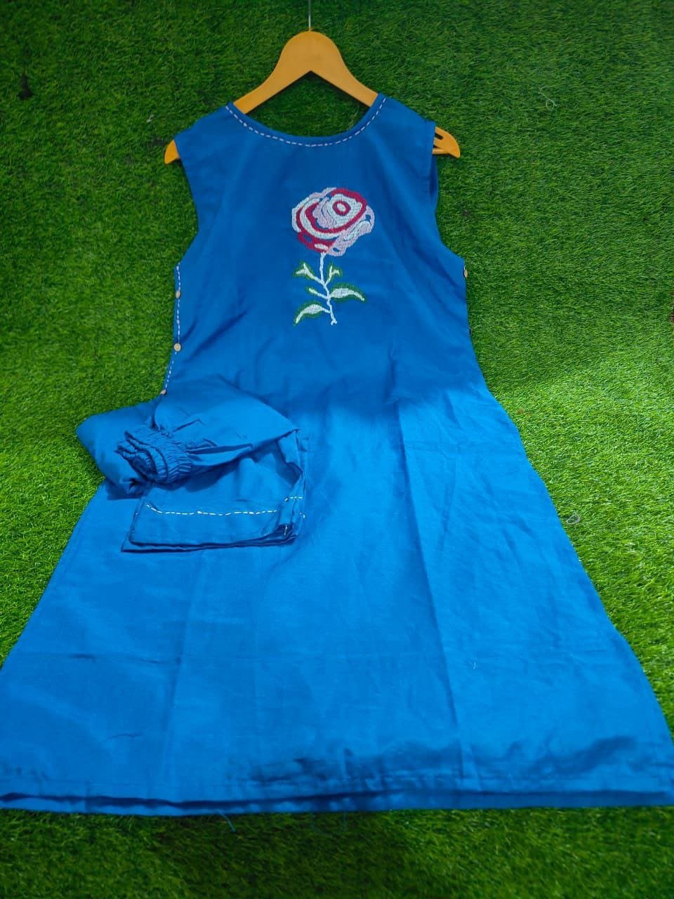 Upgrade your office wear wardrobe with this classy Embroidery work detailing embroidery in kurti with pant for all day comfort and trendy look - Image 2