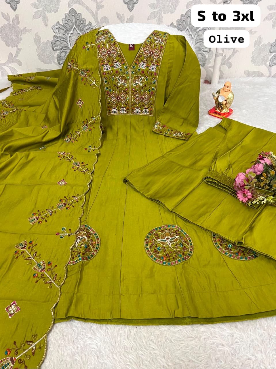 NEW ARRIVAL: OLIVE DESIGN SUIT SET - Image 5