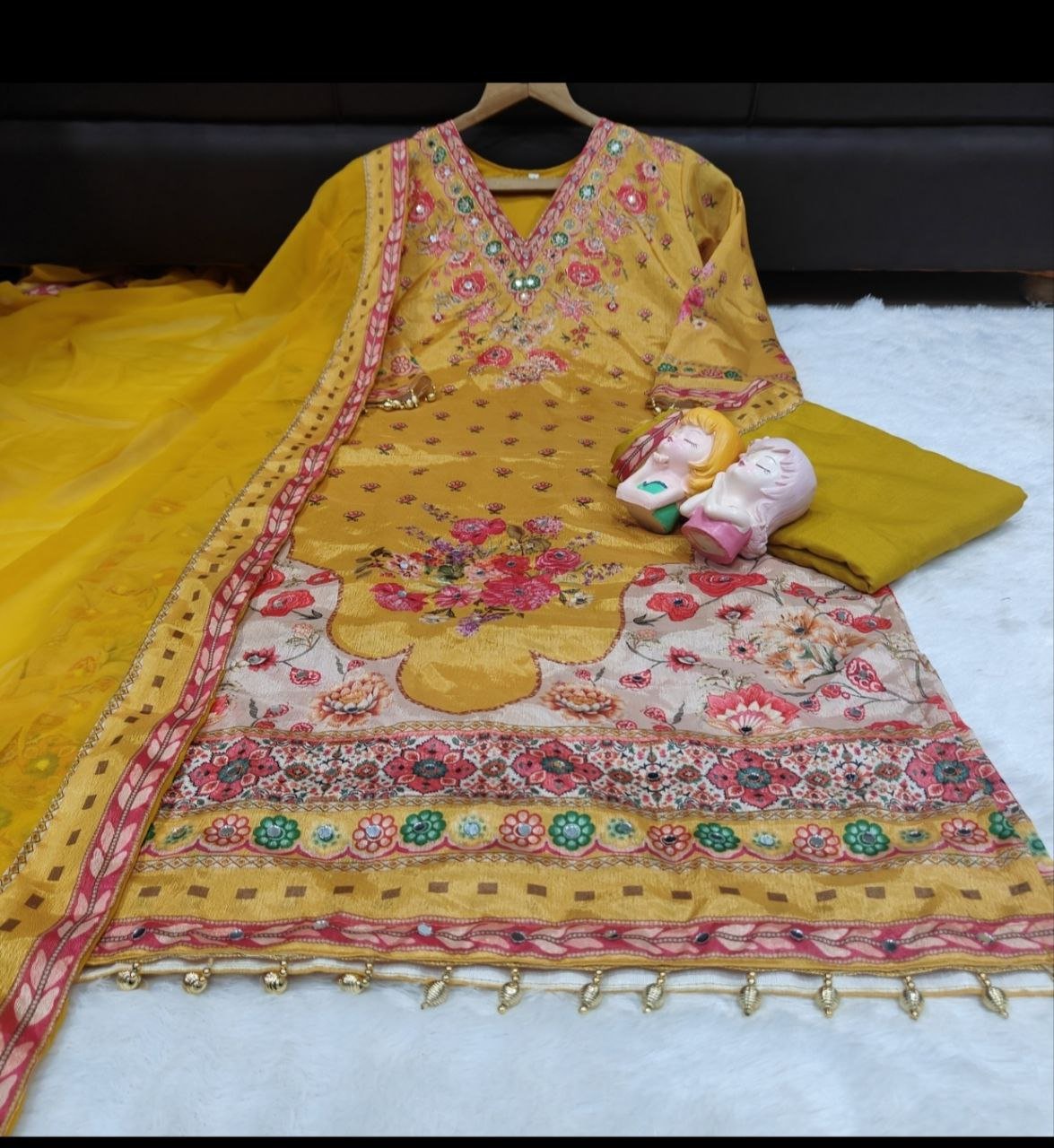 This stunning outfit is a vibrant and elegant choice, perfect for festive occasions, weddings, or grand celebrations. - Image 4