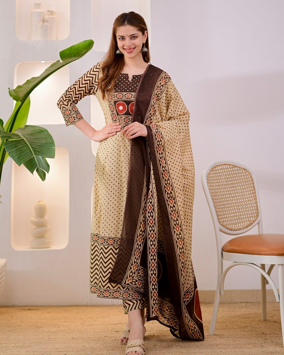 Đěsigner Print Daily Or Office Wear Look jaipuri Pure Cotton Top With Pent & Dupatta Set