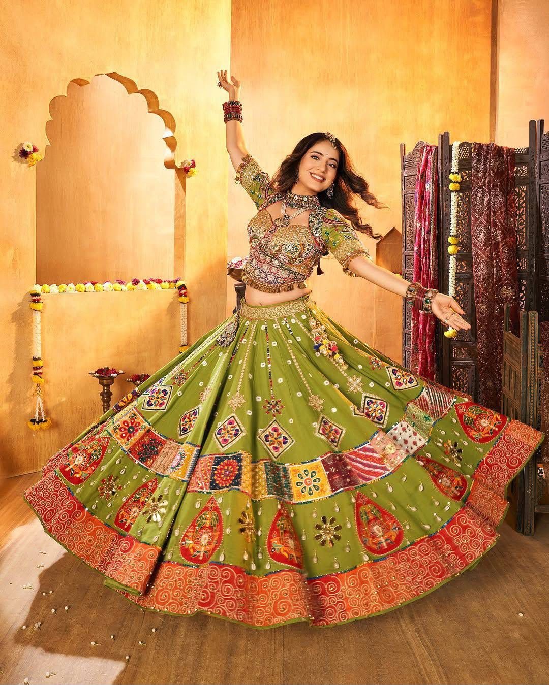 AK SERIES PRESENTING NEW TRENDING NAVRATRI SPECIAL CHANIYA CHOLI
