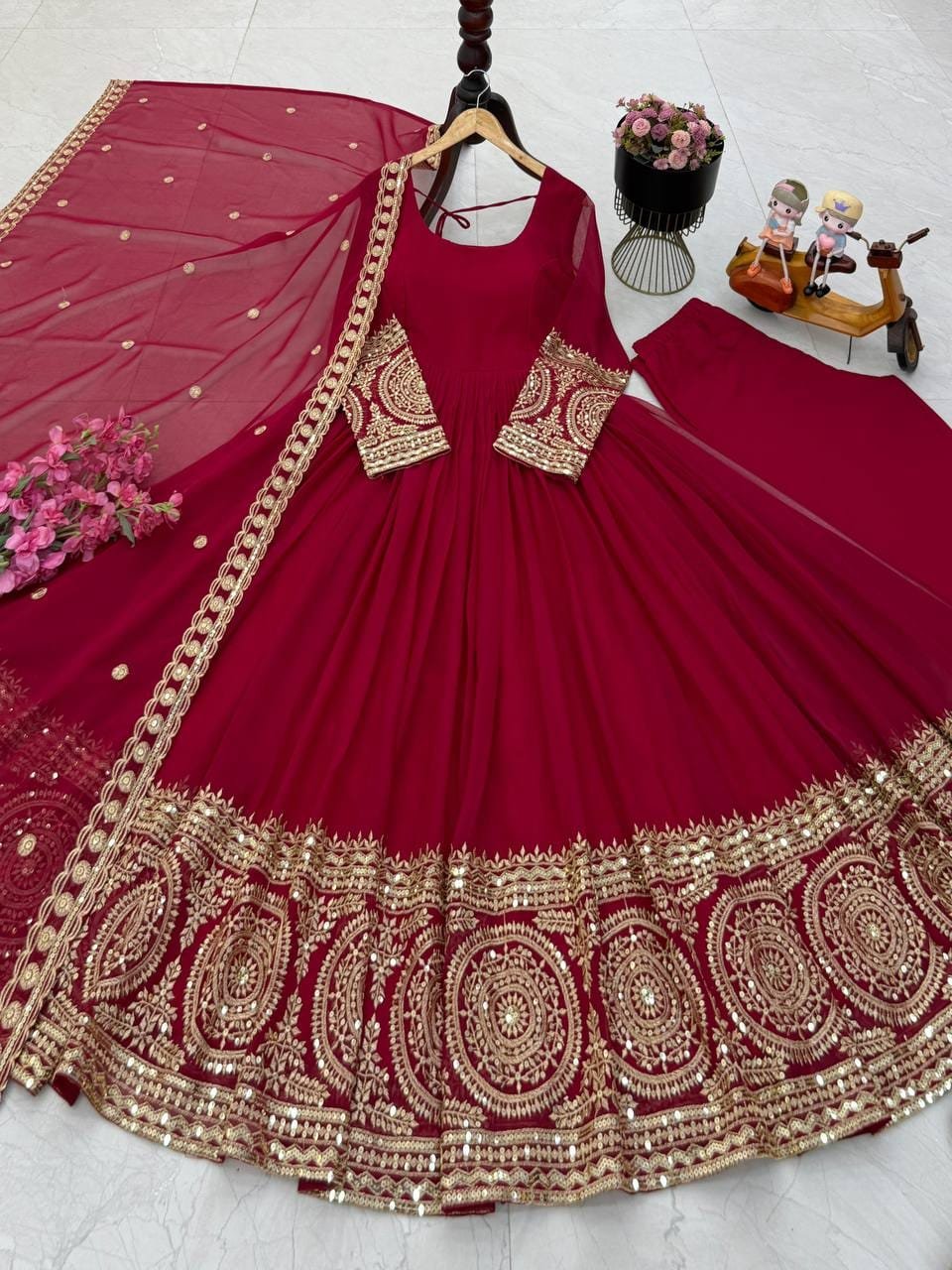 Real Modeling New Designer Party Gown & Dupatta Set - Image 2