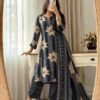 Look straight out of a dreamy movie set as  you turn around and walk in this elegant flaired suit ! The perfect of traditional wear 
