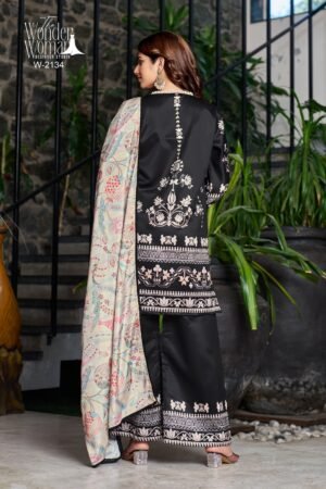 Alternative view of Crafted in premium fabric, this kurta set features a lace-enhanced neck and a coordinated dupatta with lace edging, giving a refined and graceful look.