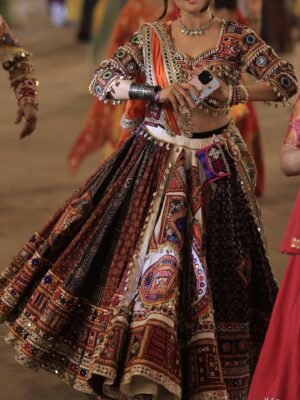 PRESENTING NEWÂ TRENDING PARTYWEARÂ Â LEHENGA CHOLI
