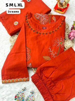 Alternative view of Exquisite floral thread embroidery on the kurta with matching embroidered scalloped dupatta