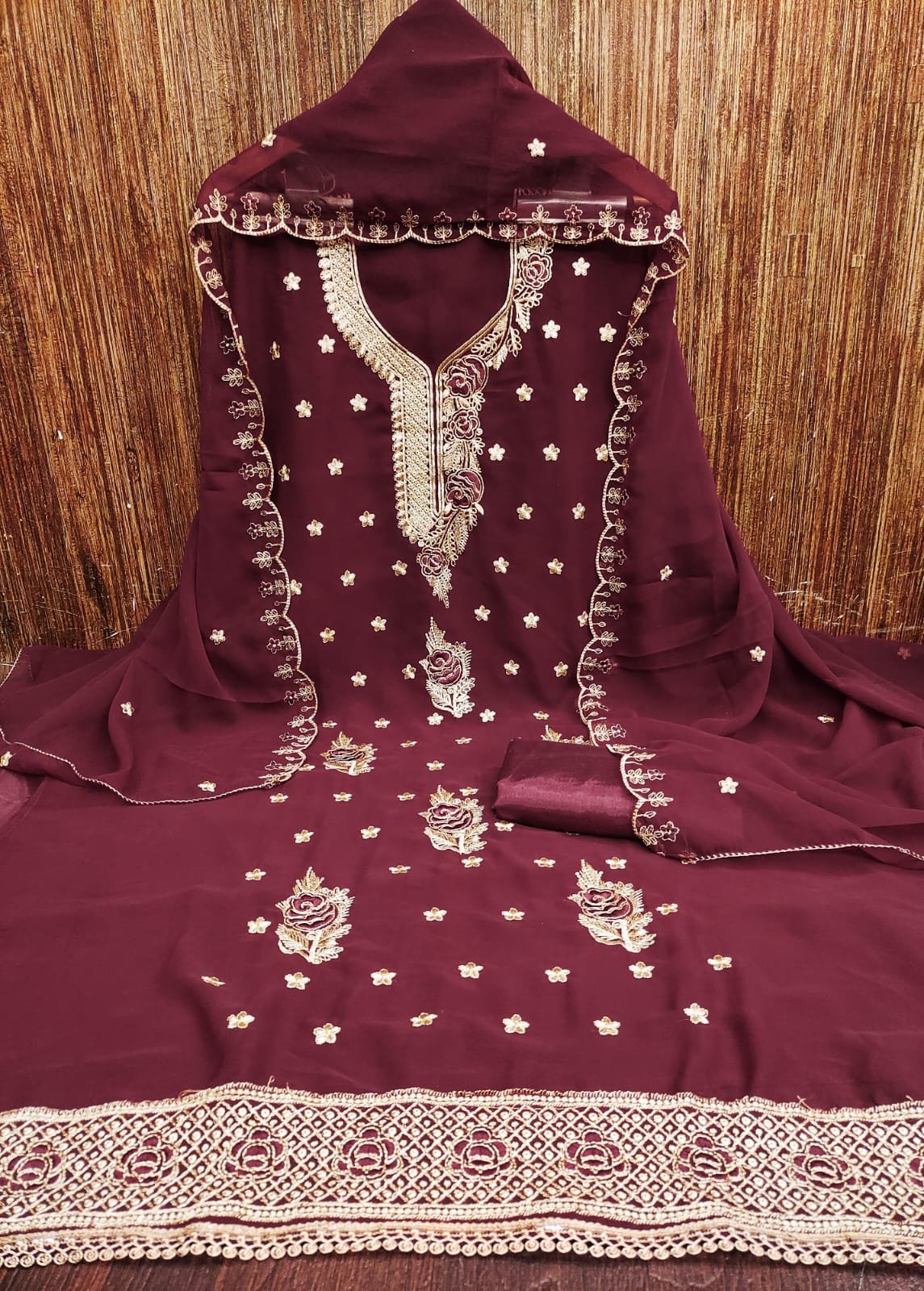 Georgette dupatta with jari and ton to ton work one side border less - Image 3