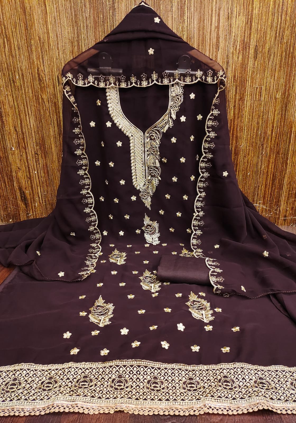Georgette dupatta with jari and ton to ton work one side border less - Image 9