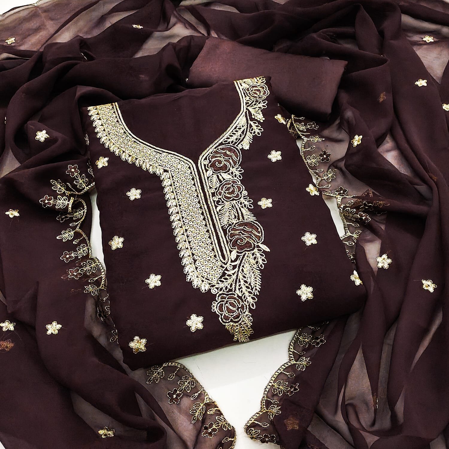 Georgette dupatta with jari and ton to ton work one side border less - Image 10